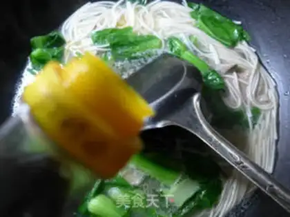Make Piggy noodle step 8