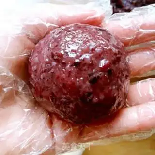 Make Coconut mercuric strawberries step 7