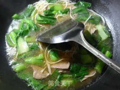 Make Piggy noodle step 10