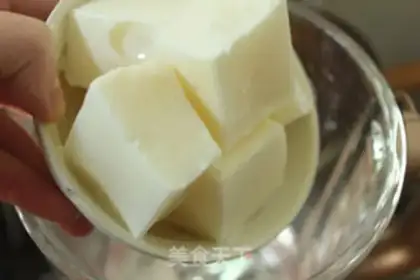 Make Strawberry shakes step 2