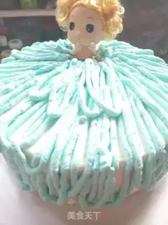 Make Fancy doll cake step 14
