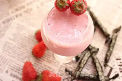 Make Strawberry shakes step 7