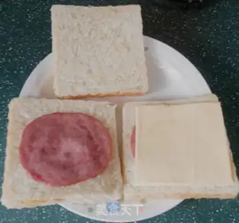Make Ham cheeseburger step 4