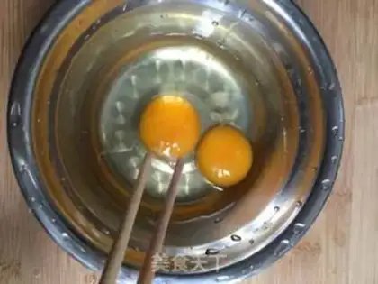 Make A tuna egg roll step 0