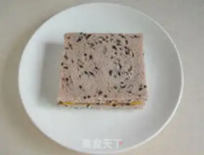 Make A purple banana sandwich step 3