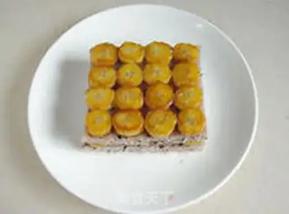 Make A purple banana sandwich step 4