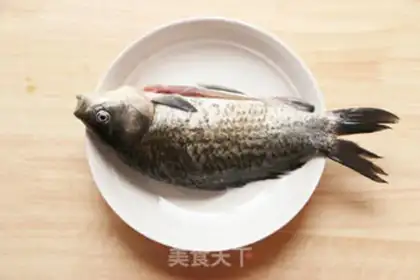 Make The radish fish soup step 1