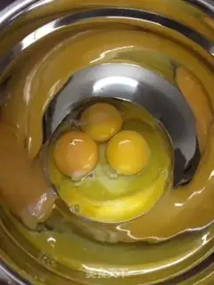 Make Honeydock cake step 1