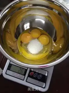 Make Honeydock cake step 2