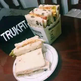 Make Home simple sandwich step 6