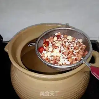Make Lotus pig belly soup step 3