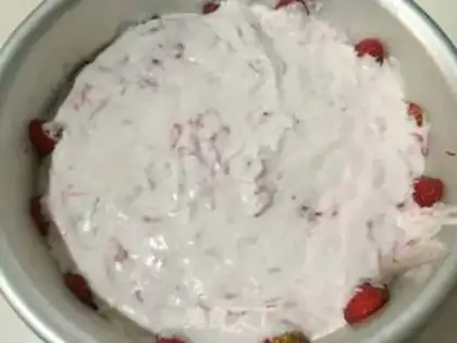 Make Strawberry Moose step 13