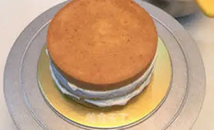 Make Fruit cream cake step 4
