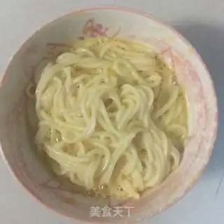 Make Noodle burger step 4
