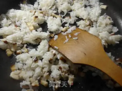 Make radish and radish and fried rice step 2