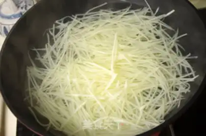 Make Frozen potatoes step 1
