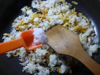 Make radish and radish and fried rice step 5