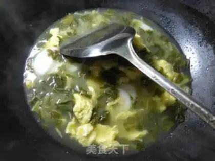 Make Eggs and snowbread soup step 10