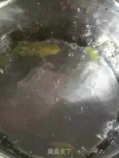 Make Zipper meatball soup step 1