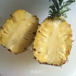Make Pineapple rice step 2