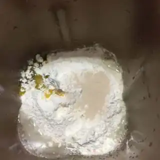 Make A big shrimp pizza with sausages step 0