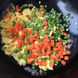 Make Pineapple rice step 8
