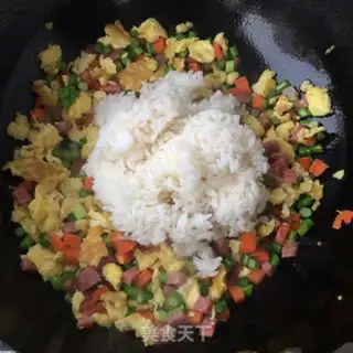 Make Pineapple rice step 10