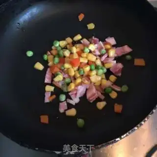 Make A big shrimp pizza with sausages step 9
