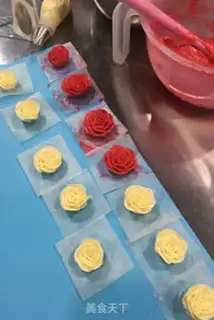 Make Korean flower cake step 12