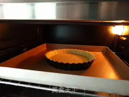 Make Cranberry apple pie step 19