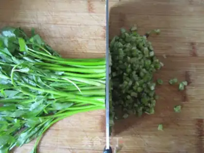 Make Wild celery spring rolls step 3