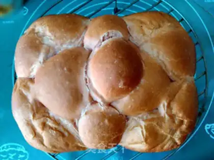 Make Stupid bear bread step 23
