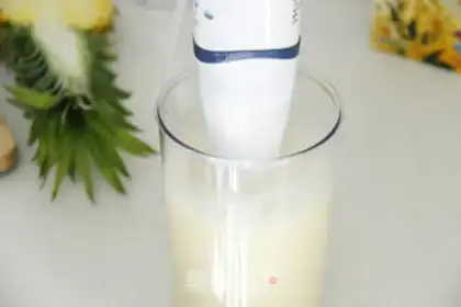 Make Fresh strawberry pineapple milkshake step 17
