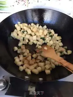 Make A papaya potato stew step 1
