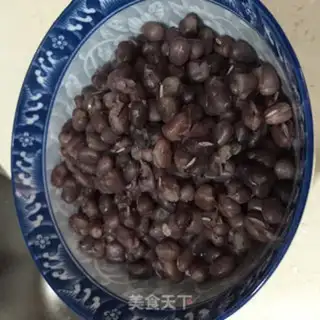 Make Red bean coconut horse hoof cake step 0