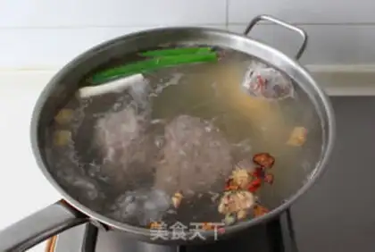 Make Fresh beef noodles step 3