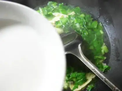 Make The gravy gravy is sour chicken step 10