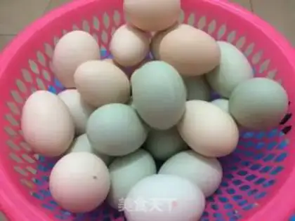Make A duck egg step 1