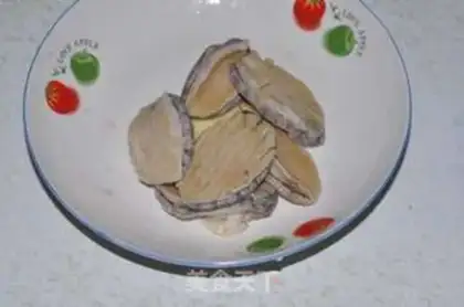 Make Vegetable abalone steak soup step 1