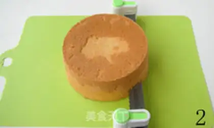 Make Straight corner cream cake step 1
