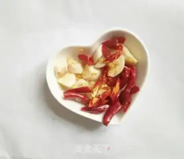 Make Spicy hand tore the dishes step 2
