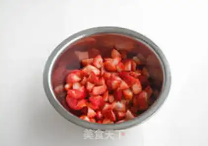 Make Strawberry cheese mousse step 0