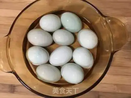 Make Homemade duck eggs step 1