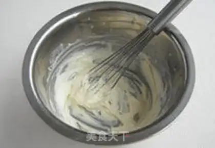Make Strawberry cheese mousse step 2