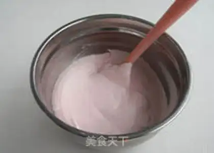 Make Strawberry cheese mousse step 4
