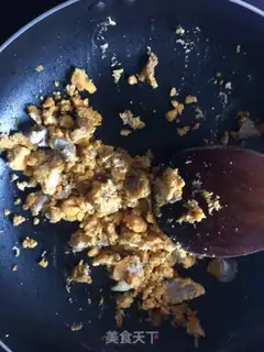 Make The pine balls, the yellow pack step 10