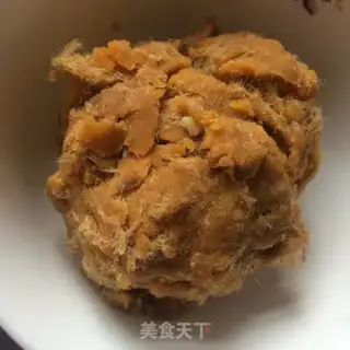 Make The pine balls, the yellow pack step 11
