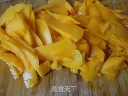 Make Mango lasagna cake step 5