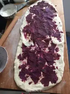 Make The croquettes cut the buns step 2