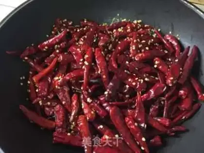 Make Secret pepper oil step 4